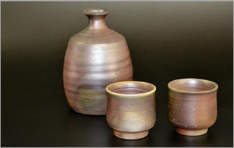 BIZEN-as a table ware-Sake bottle and cups